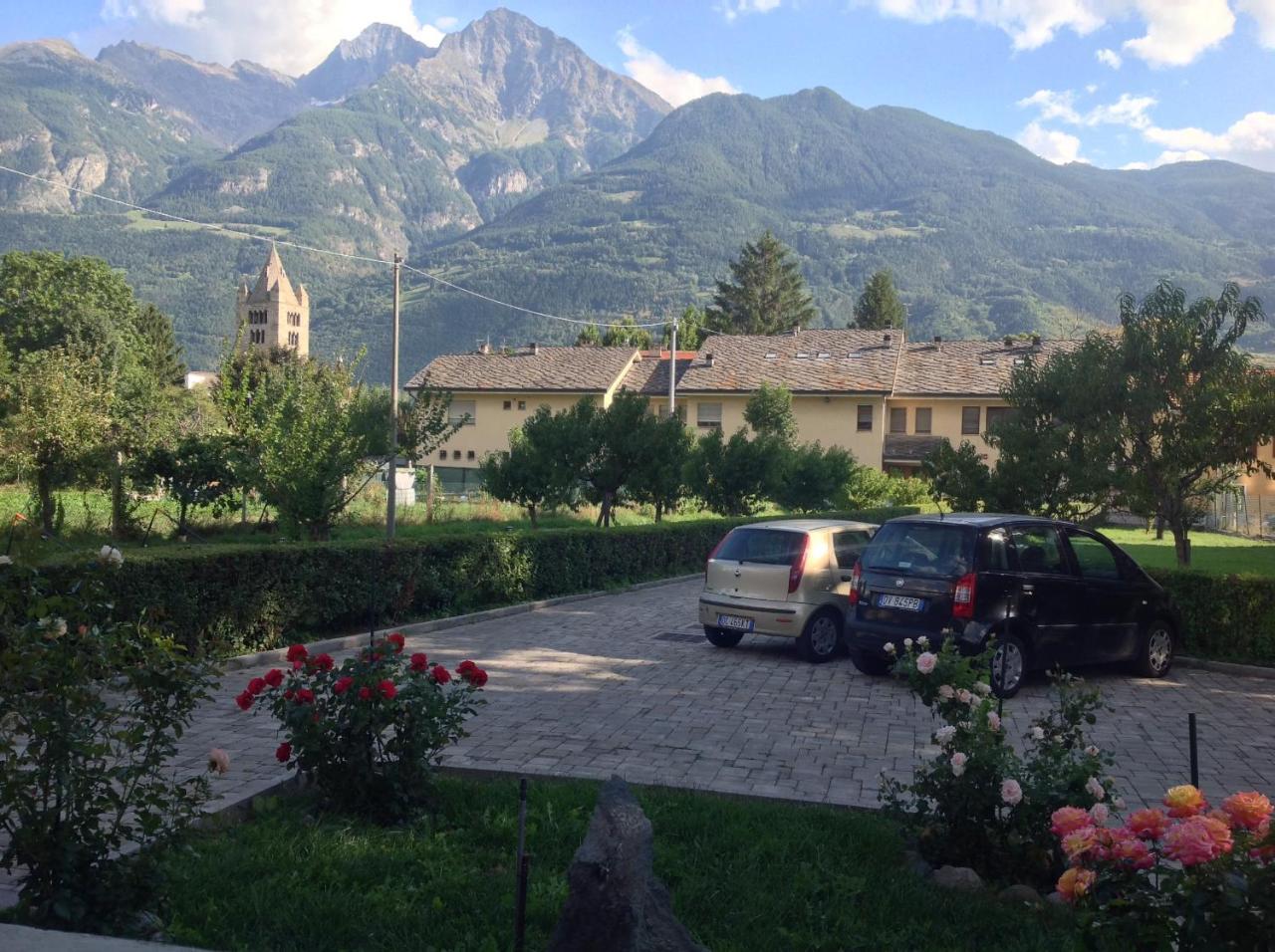 Ferienwohnung Al Borgo Di Sant'Orso - Cir 0342 Aosta Exterior foto